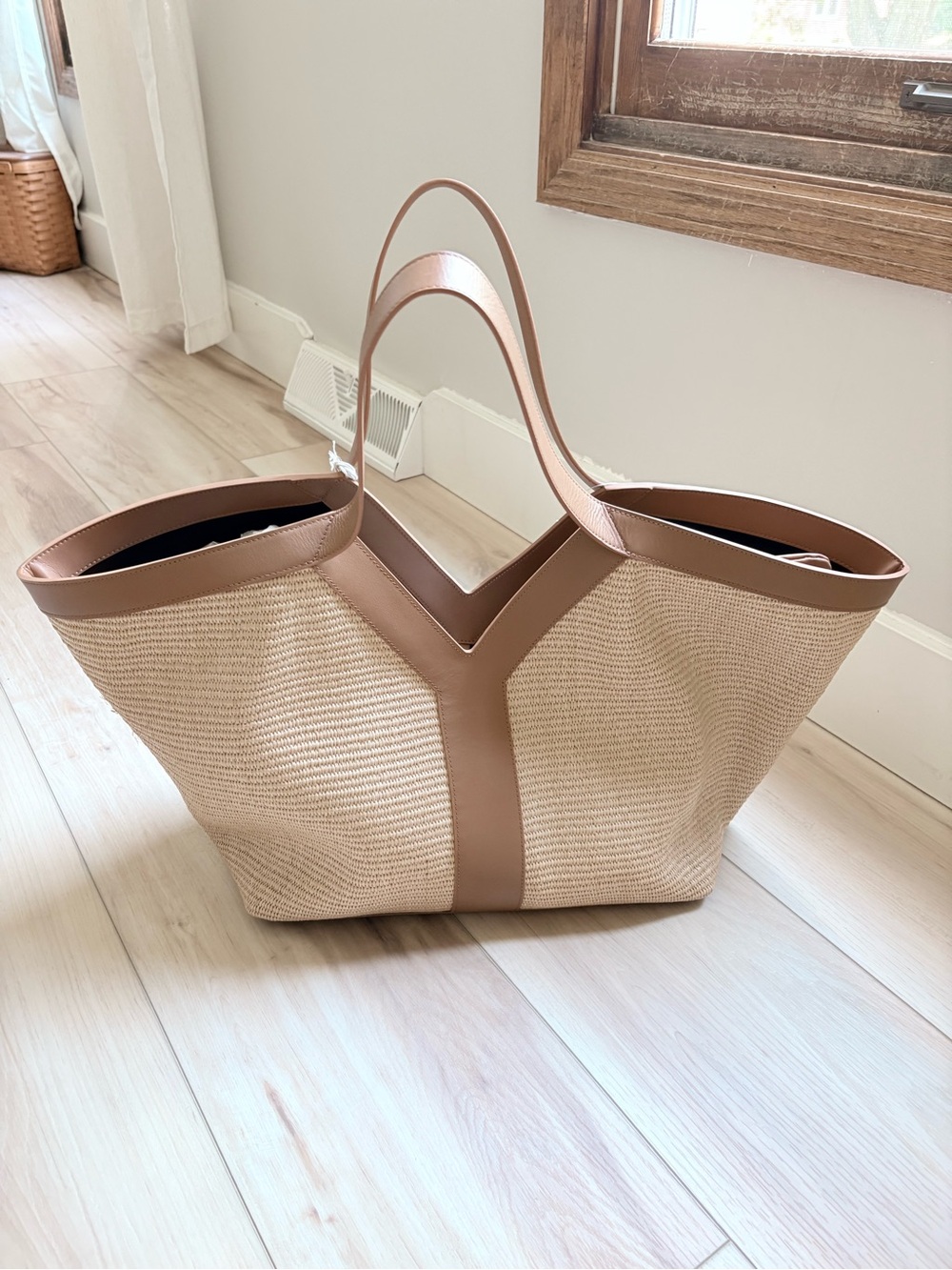 Viola Castellani Raffia Straw Leather Trim Tote Bag NWT Made in Italy Y bag